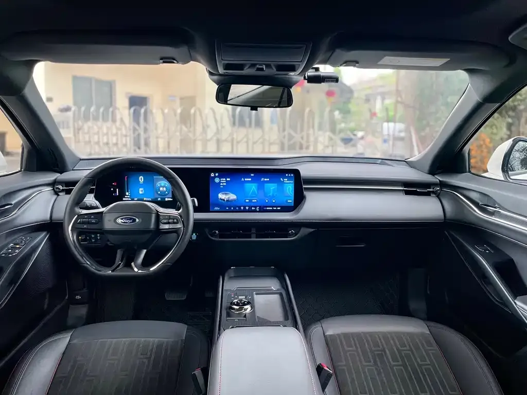 Ford Mondeo 2025 из CN, фото 2