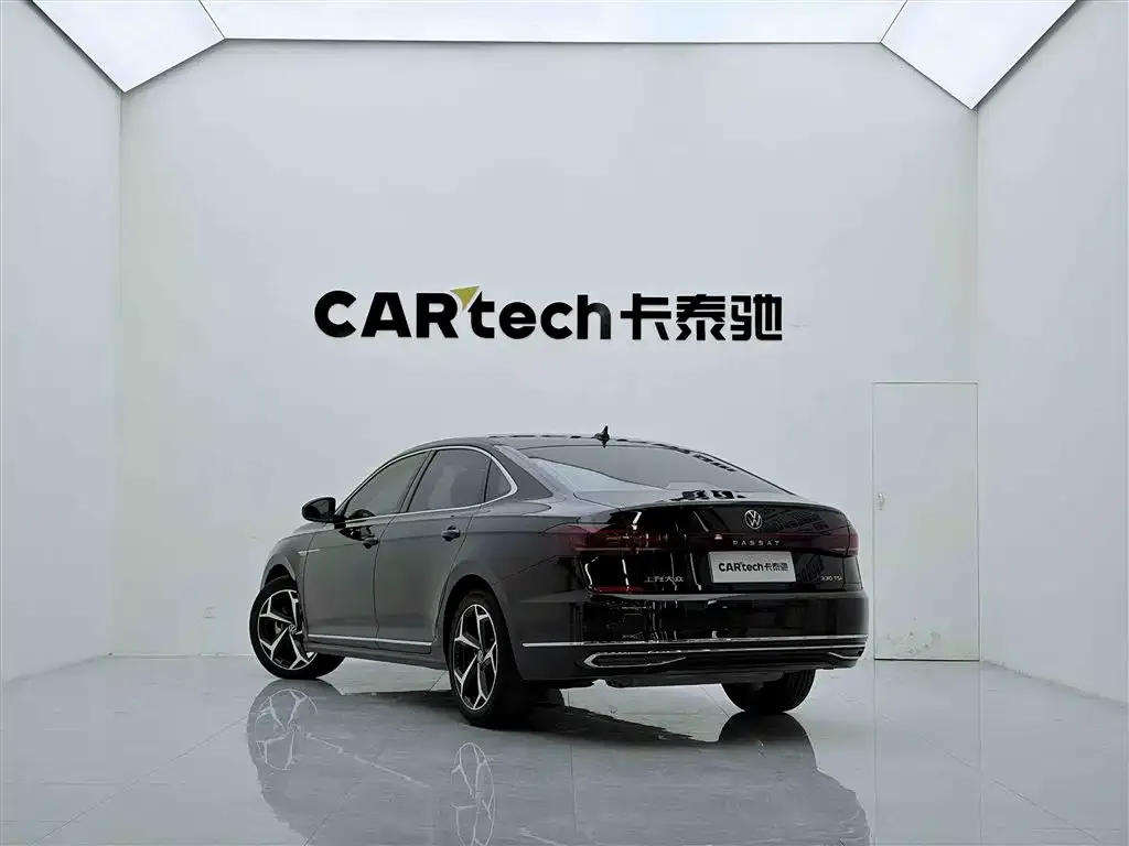 Volkswagen Passat — фото 8