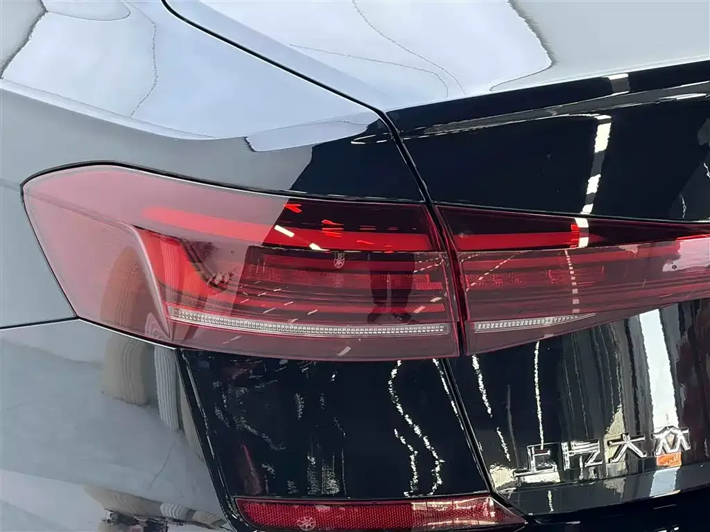Volkswagen Passat — фото 3
