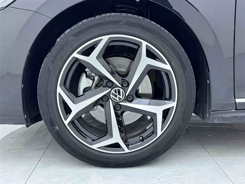 Volkswagen Passat — фото 4