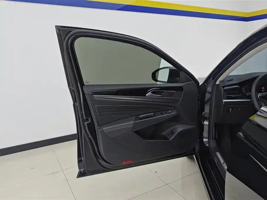 Volkswagen Passat — фото 4