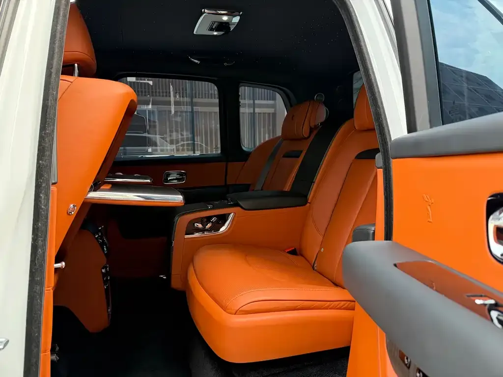 Rolls-Royce Cullinan 2021 из CN, фото 2