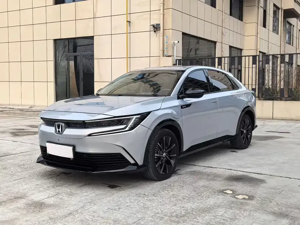 Honda e:NP2