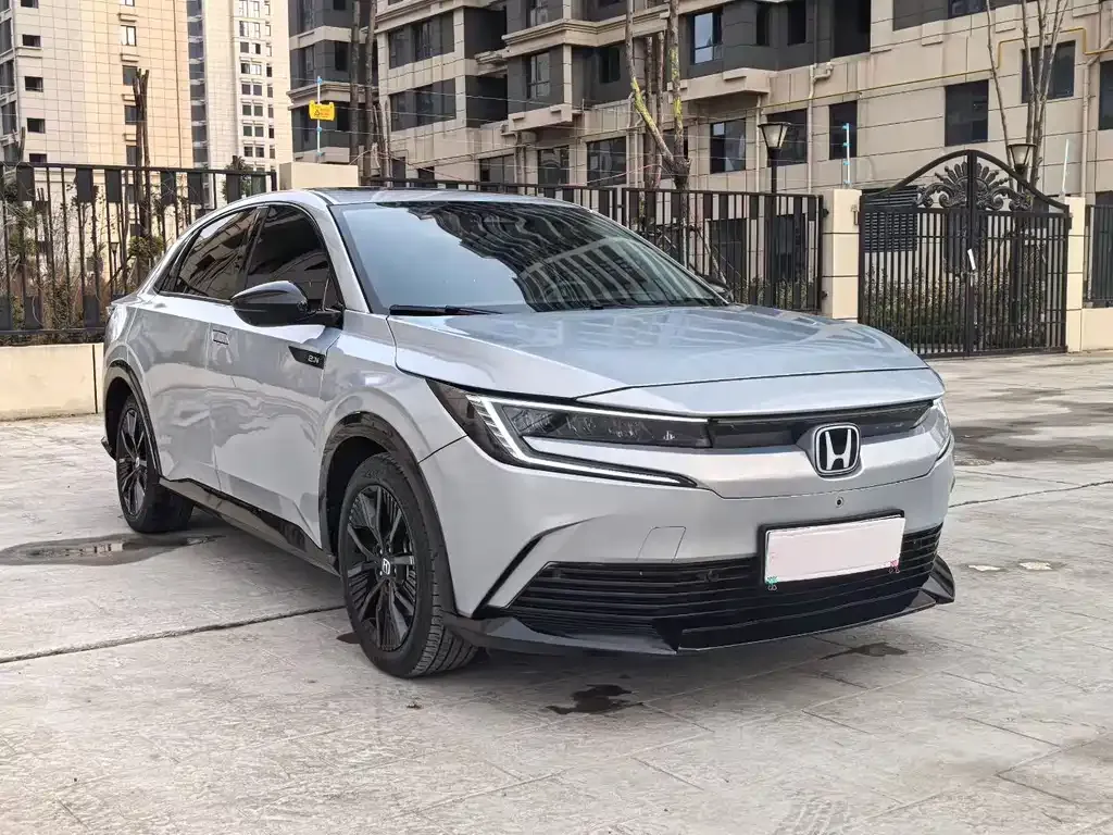 Honda e:NP2 2024 из CN, фото 9