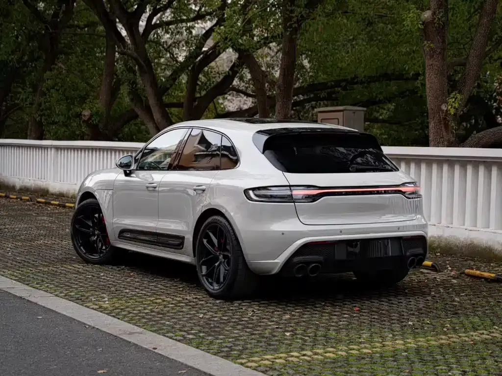 Porsche Macan — фото 5