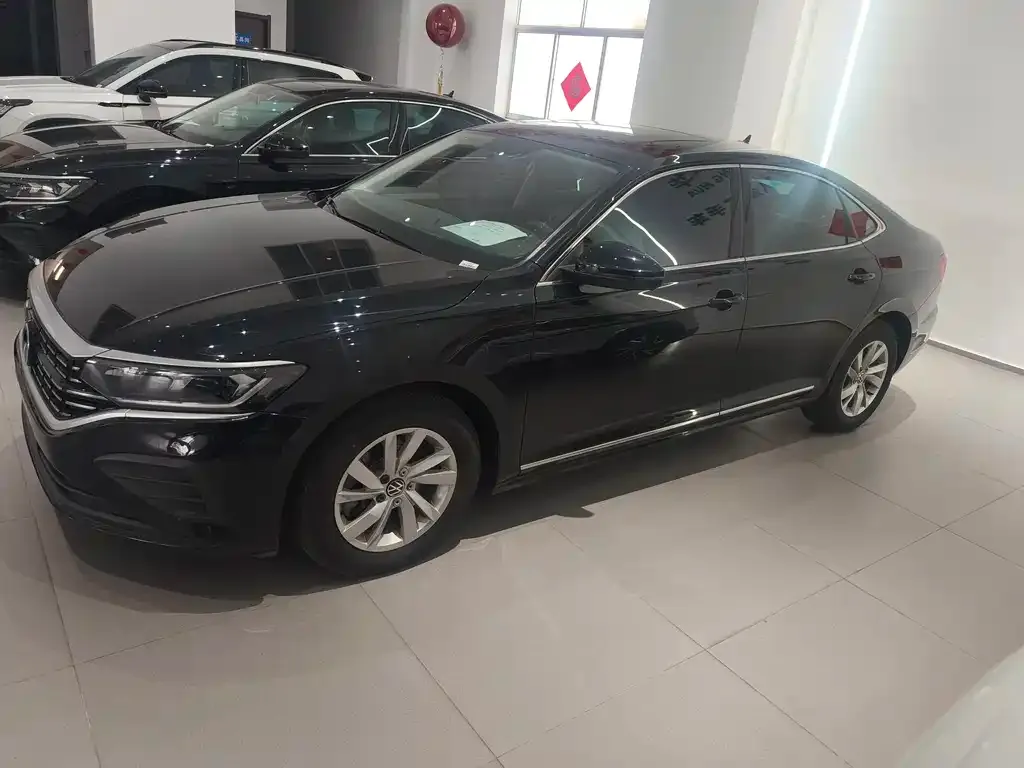 Volkswagen Passat — фото 6