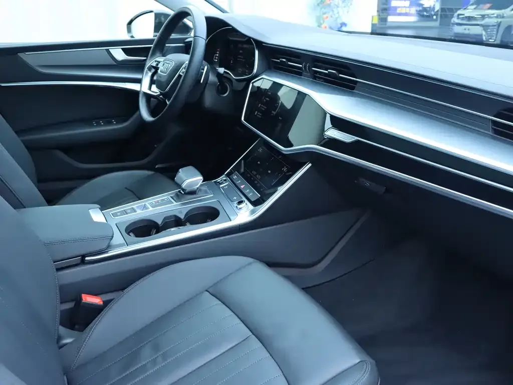 Audi A7 2021 из CN, фото 5