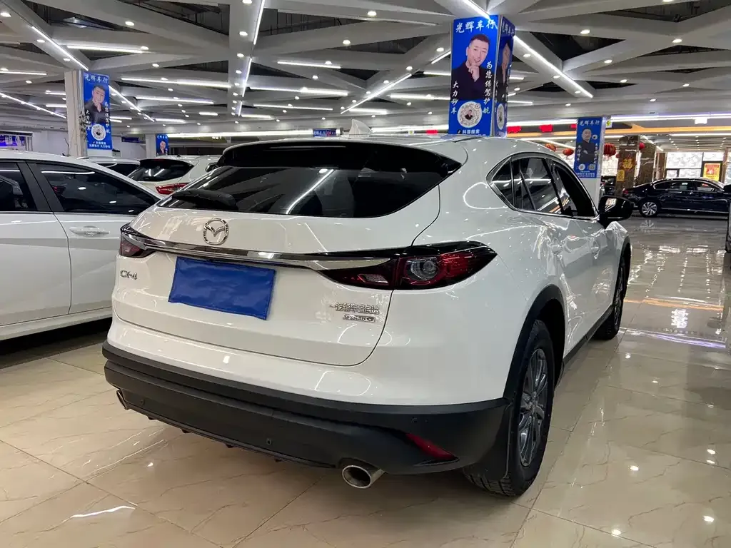Mazda CX-4 2023 из CN, фото 6