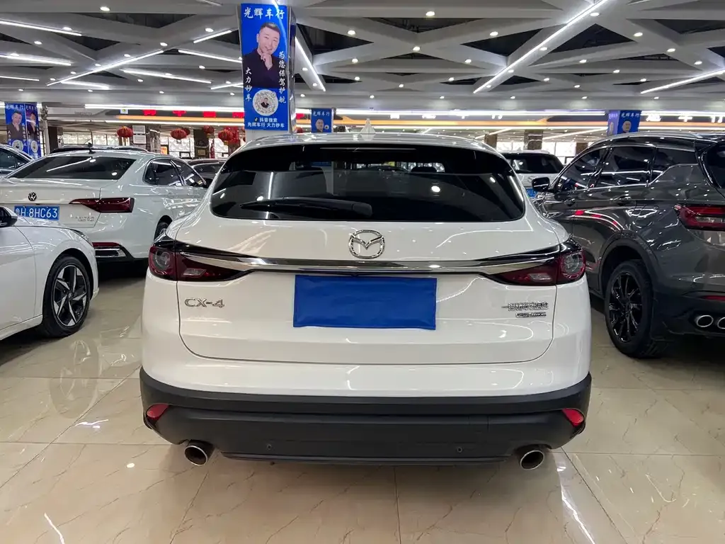Mazda CX-4 2023 из CN, фото 4
