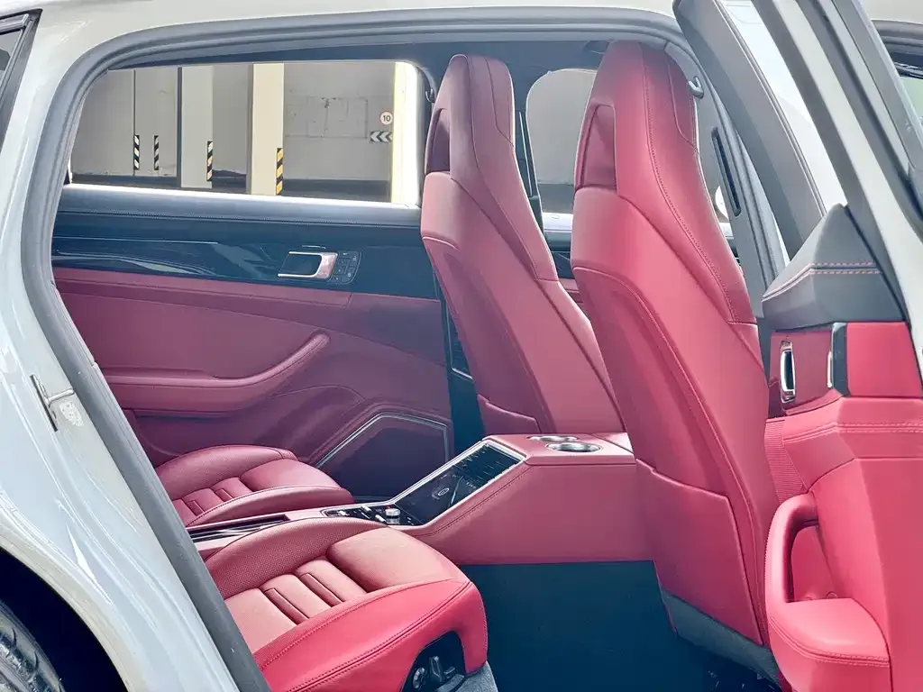 Porsche Panamera 2023 из CN, фото 3