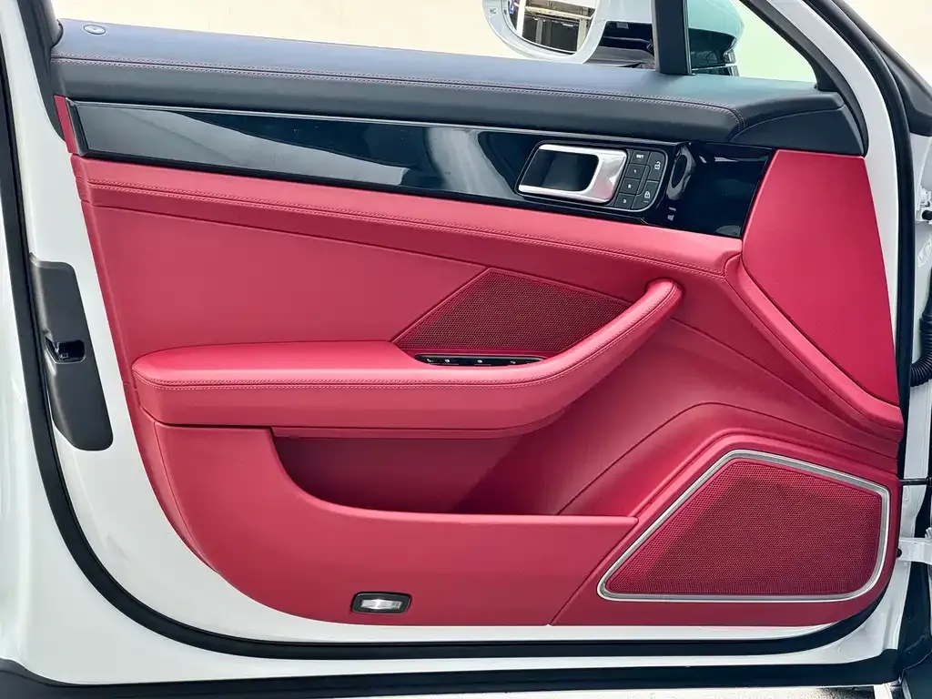 Porsche Panamera 2023 из CN, фото 2
