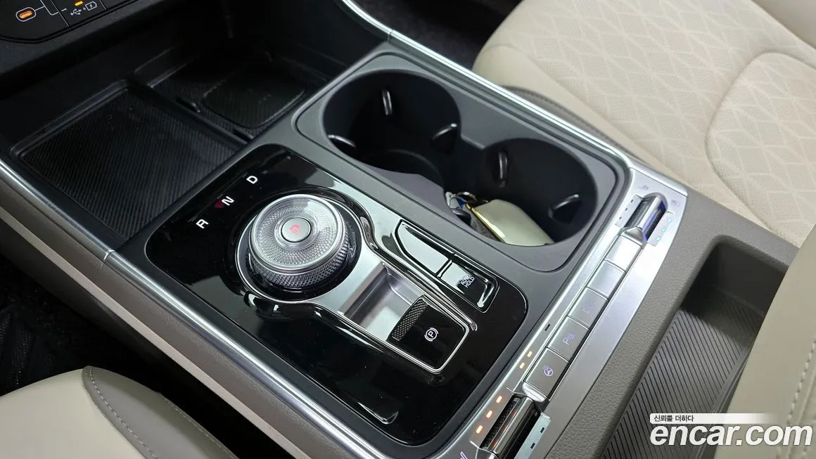 Kia Carnival — фото 10