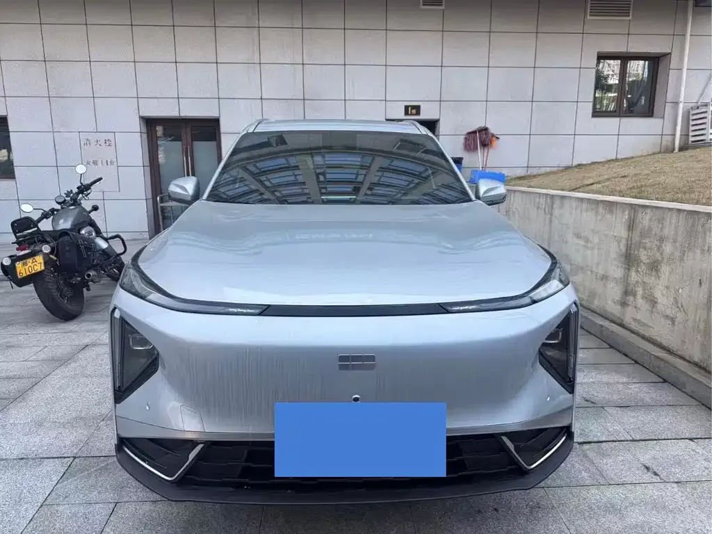 Geely Galaxy L7 — фото 3