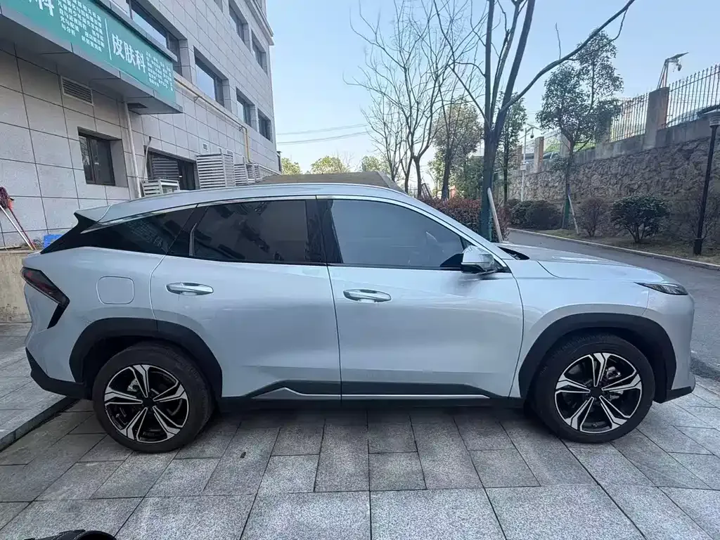 Geely Galaxy L7 — фото 6
