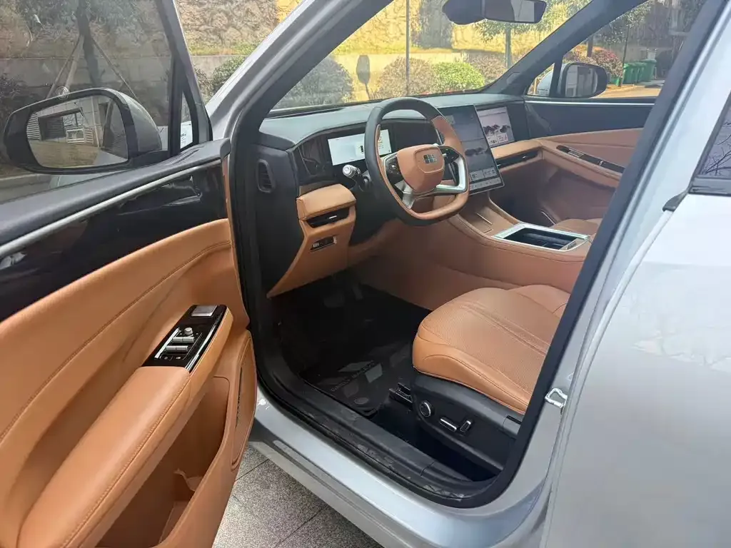 Geely Galaxy L7 — фото 2