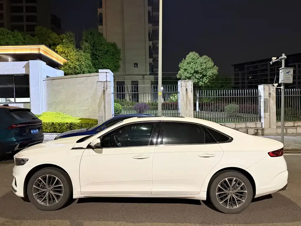 Geely Xingrui — фото 2