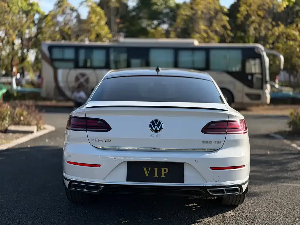 Volkswagen CC — фото 2