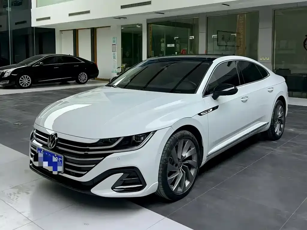 Volkswagen CC — фото 1