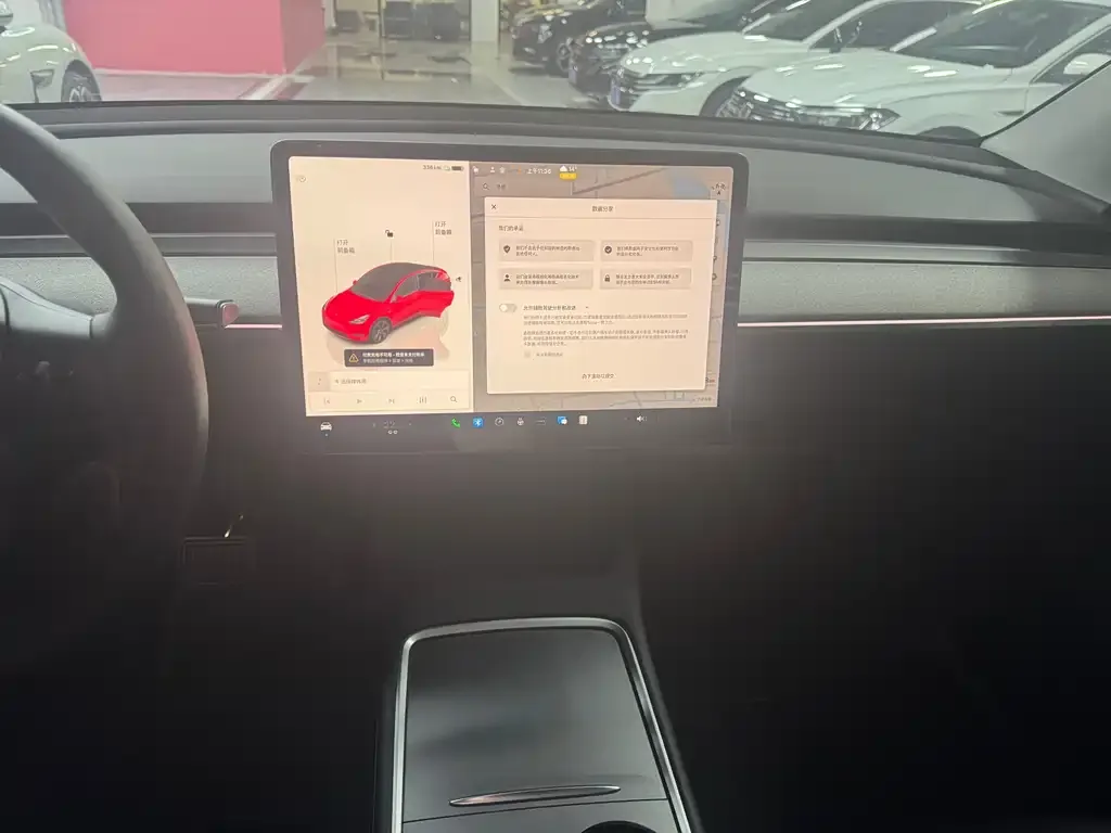 Tesla Model Y — фото 8