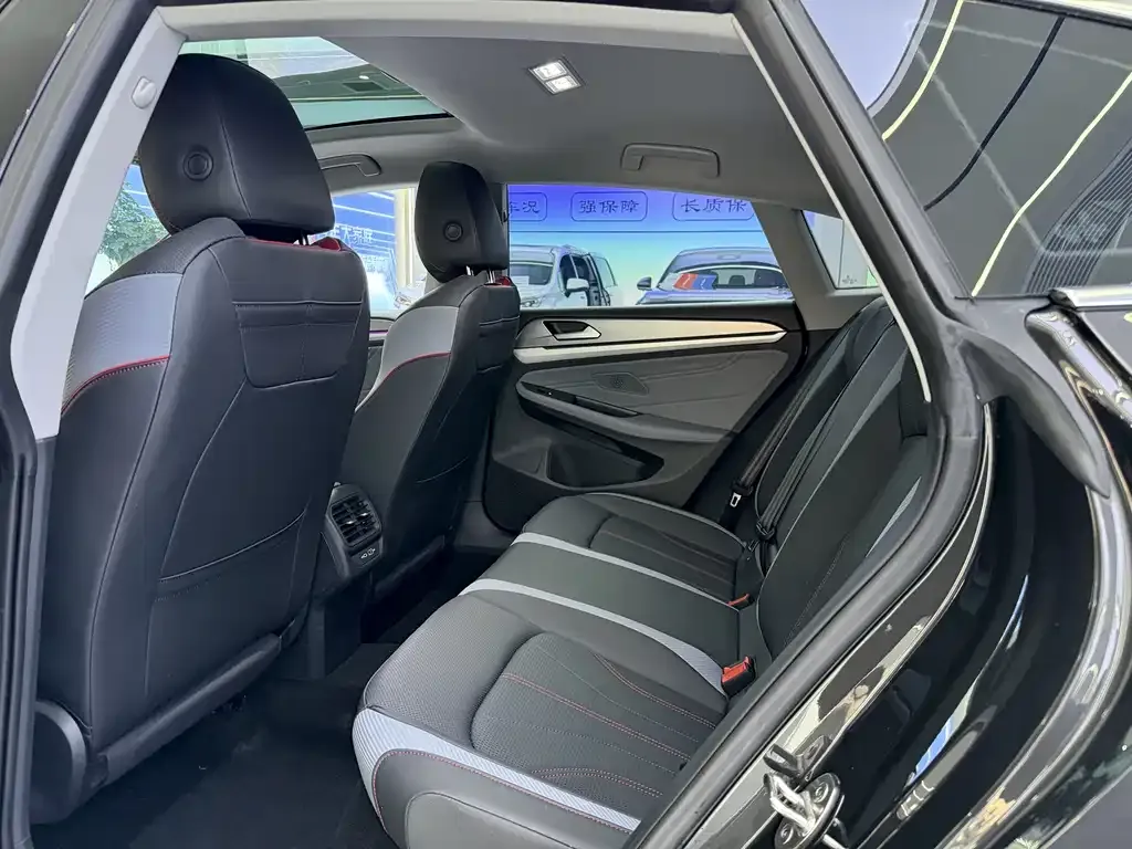 Volkswagen Lamando 2023 из CN, фото 3