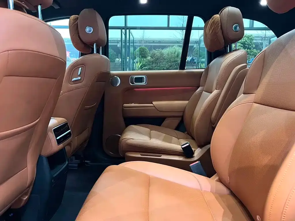 Li Auto L8 2024 из CN, фото 8