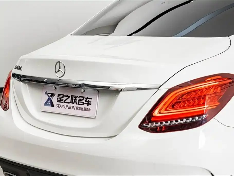 Mercedes-Benz C-Class — фото 10