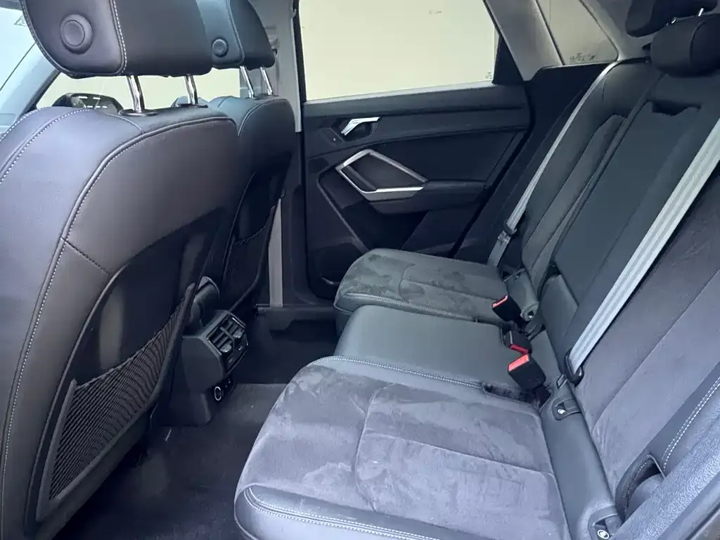 Audi Q3 2022 из CN, фото 5