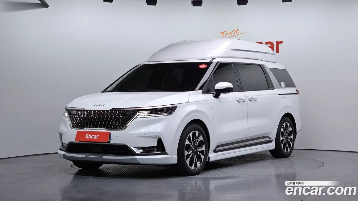 Kia Carnival — фото 1