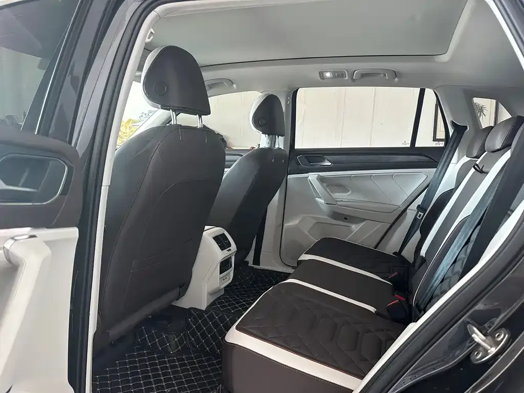 Volkswagen Tayron 2022 из CN, фото 8