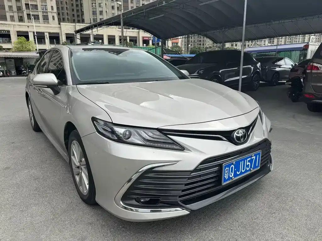Toyota Camry 2021 из CN, фото 2