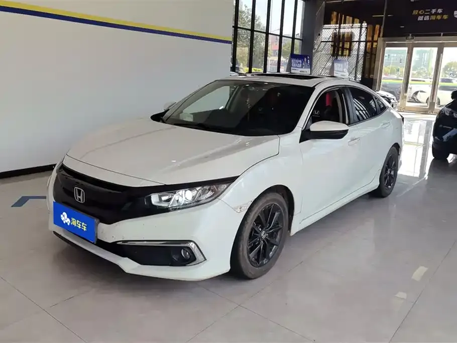 Honda Civic — фото 1