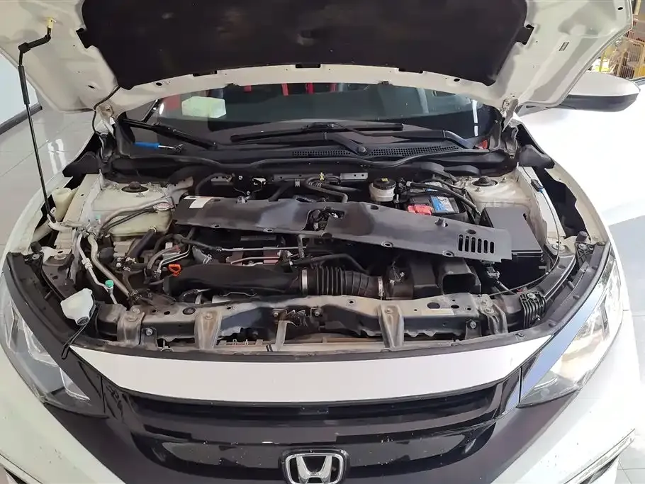 Honda Civic — фото 10
