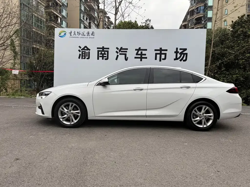 Buick Regal — фото 10