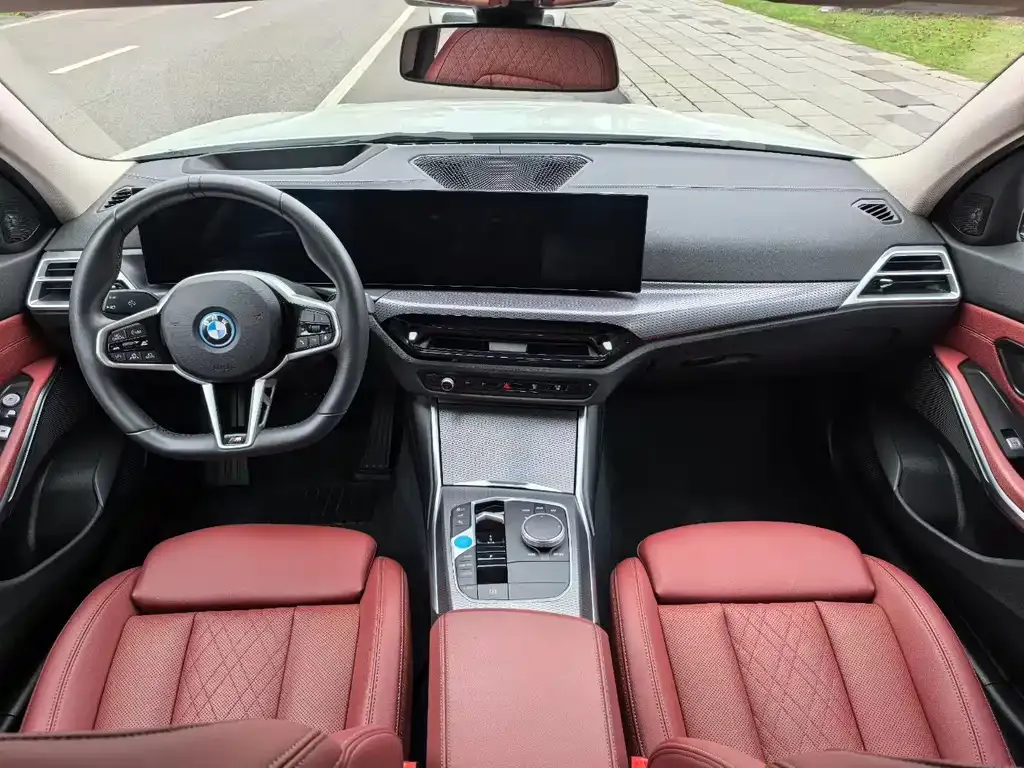 BMW i3 2024 из CN, фото 4