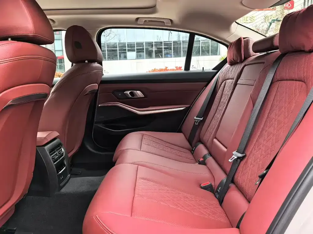 BMW i3 2024 из CN, фото 2