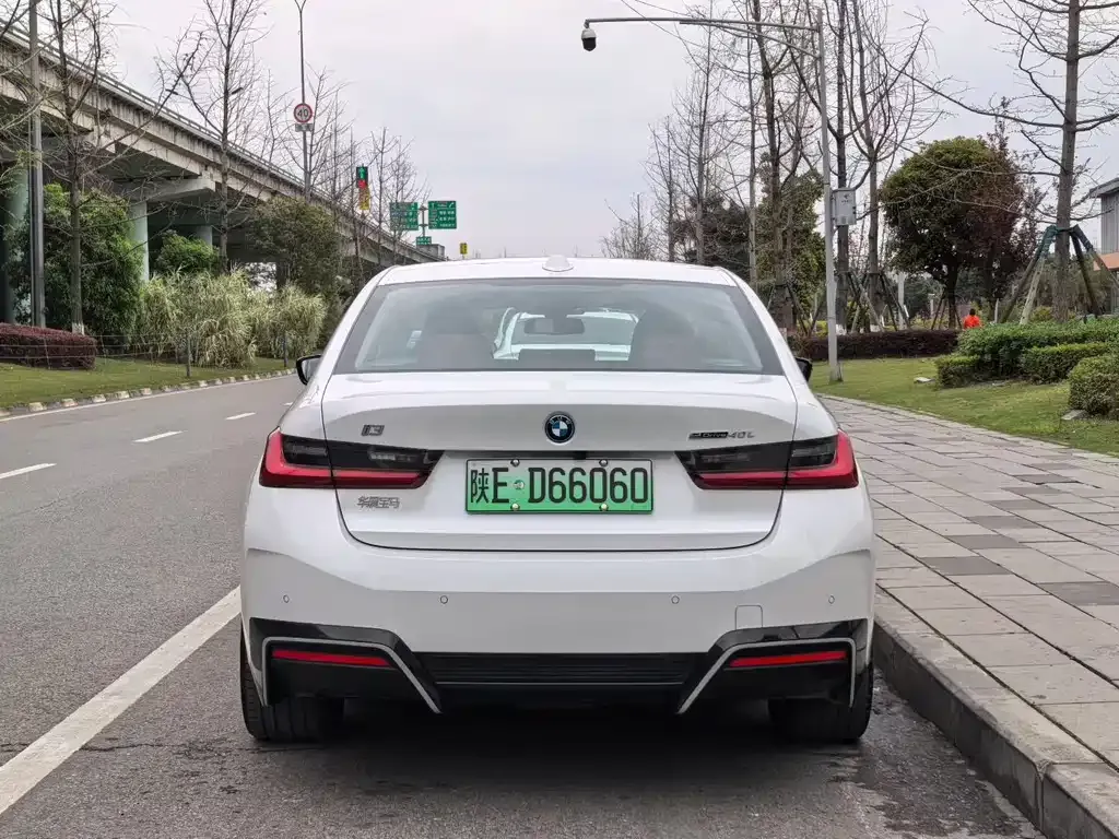 BMW i3 2024 из CN, фото 3