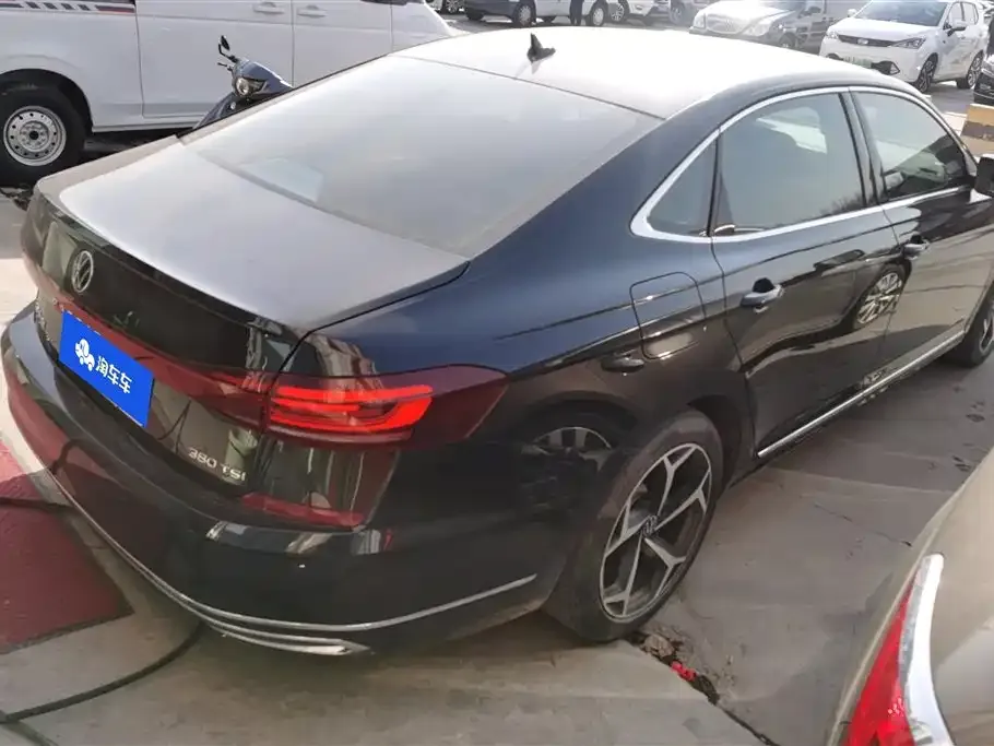 Volkswagen Passat — фото 3