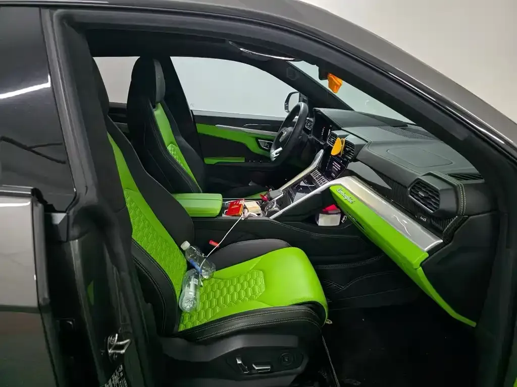 Lamborghini Urus — фото 5