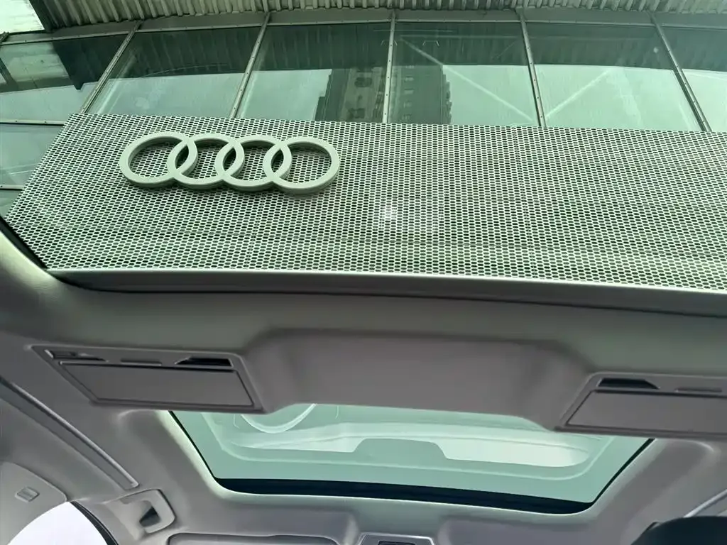 Audi A8 2024 из CN, фото 8