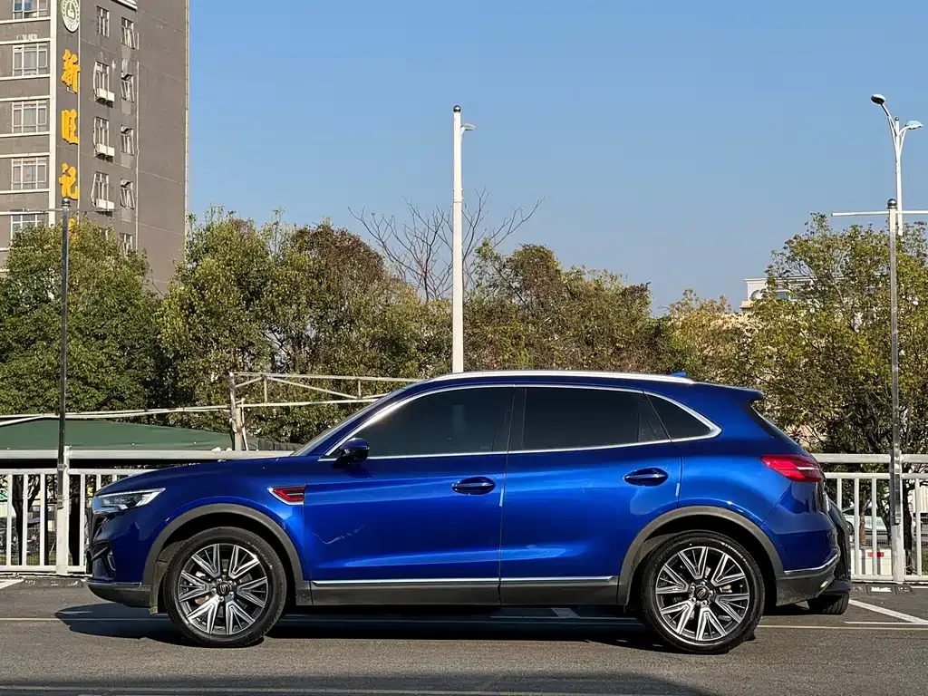 Hongqi HS5 — фото 10