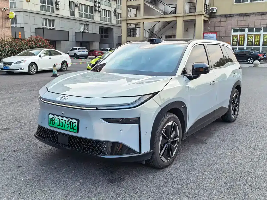 Toyota Platinum 3X