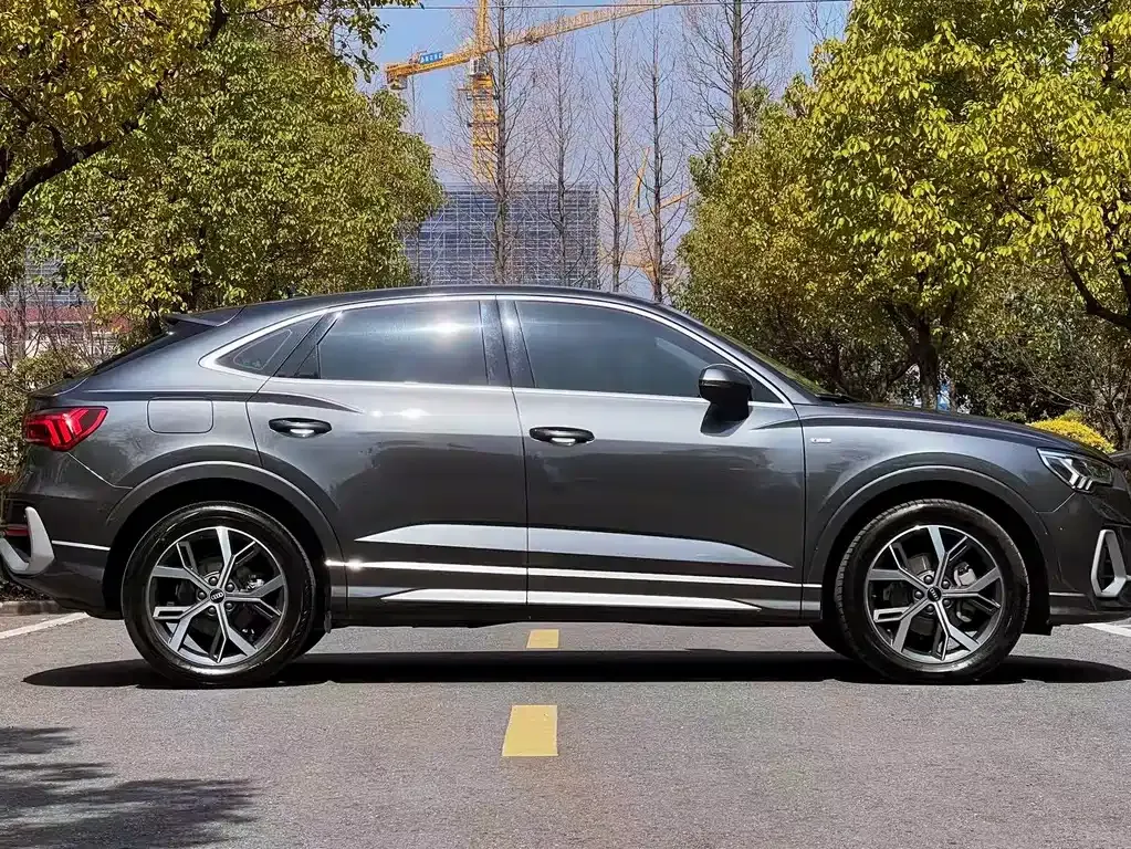 Audi Q3 Sportback — фото 5