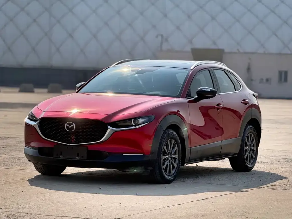 Mazda CX-30 — фото 1