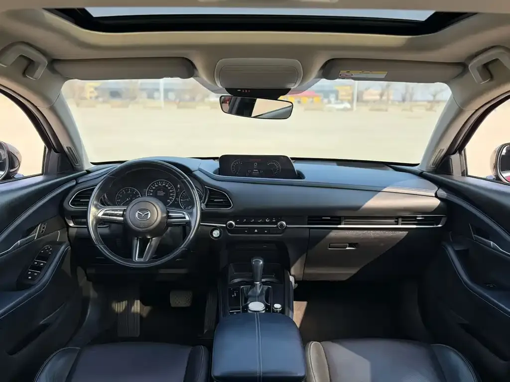 Mazda CX-30 — фото 4