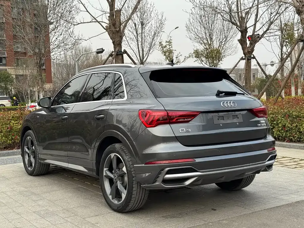 Audi Q3 — фото 9