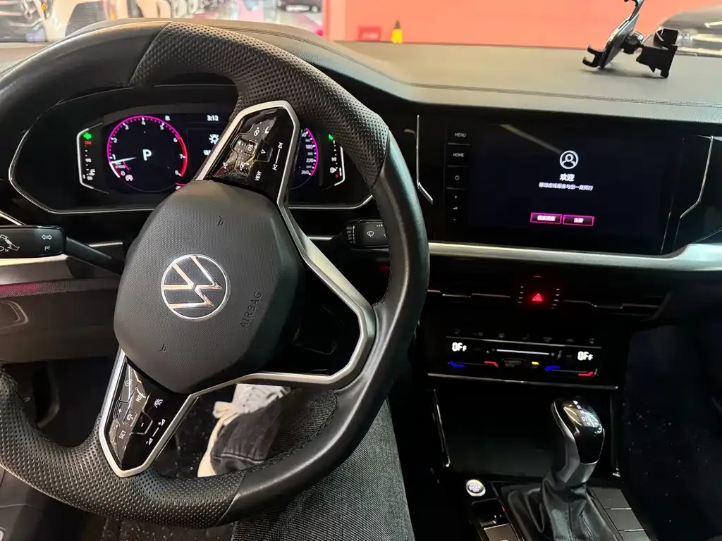Volkswagen Passat — фото 6