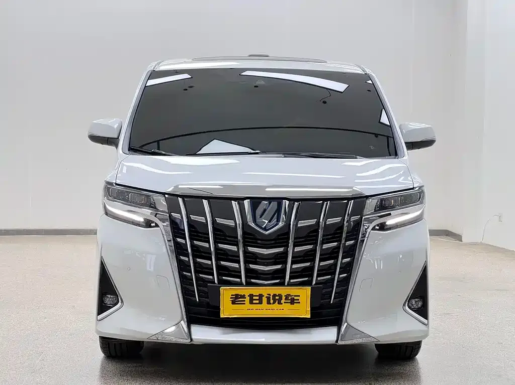 Toyota Alphard 2022 из CN, фото 8