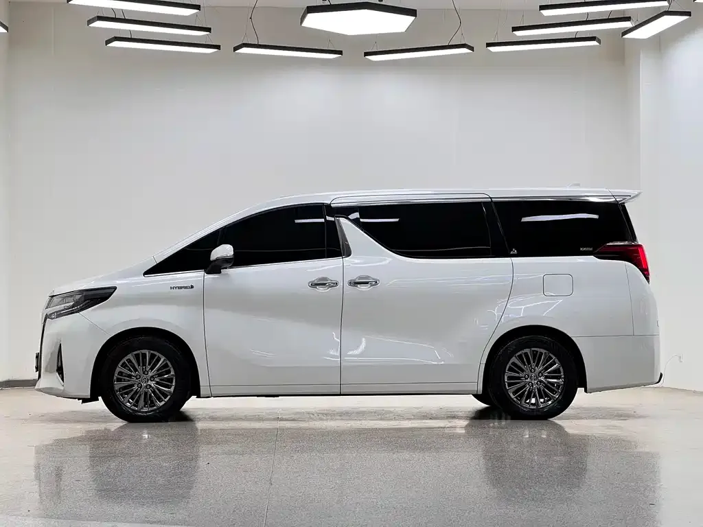 Toyota Alphard 2022 из CN, фото 5