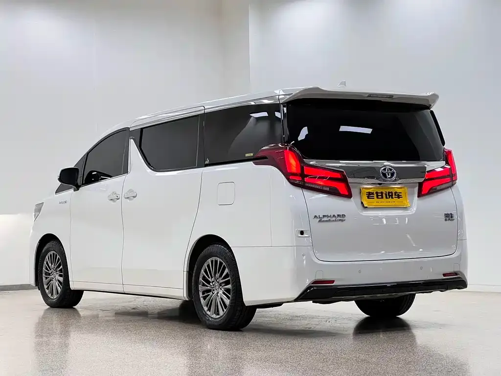 Toyota Alphard 2022 из CN, фото 10