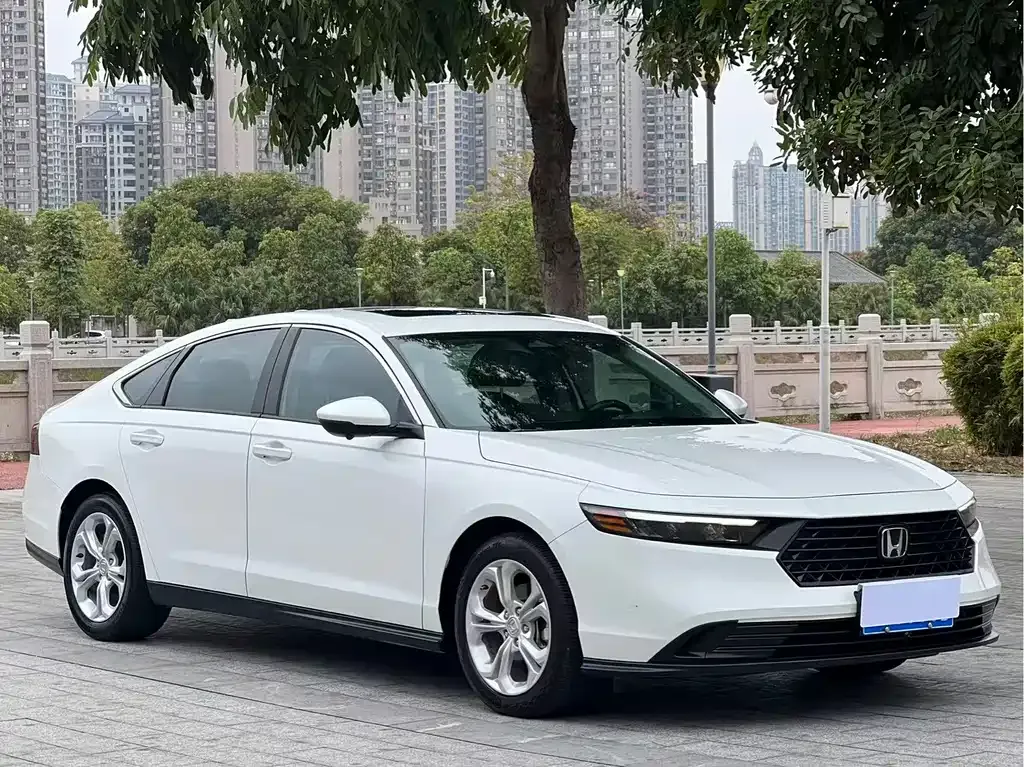 Honda Accord — фото 4